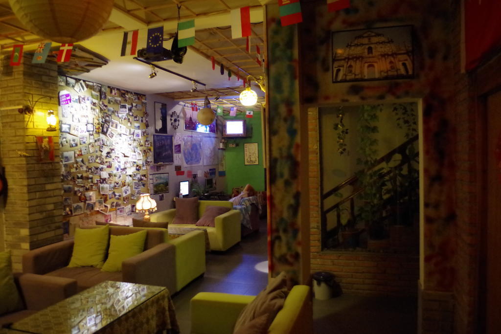 Yangshuo Travellers Land Youth Hostel Экстерьер фото