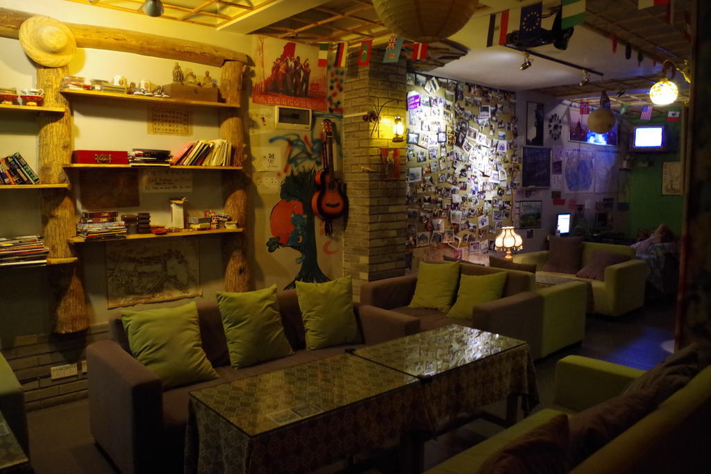 Yangshuo Travellers Land Youth Hostel Экстерьер фото