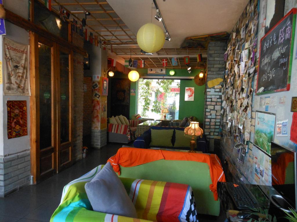 Yangshuo Travellers Land Youth Hostel Экстерьер фото