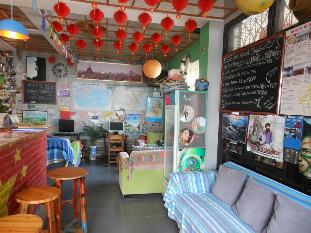 Yangshuo Travellers Land Youth Hostel Экстерьер фото