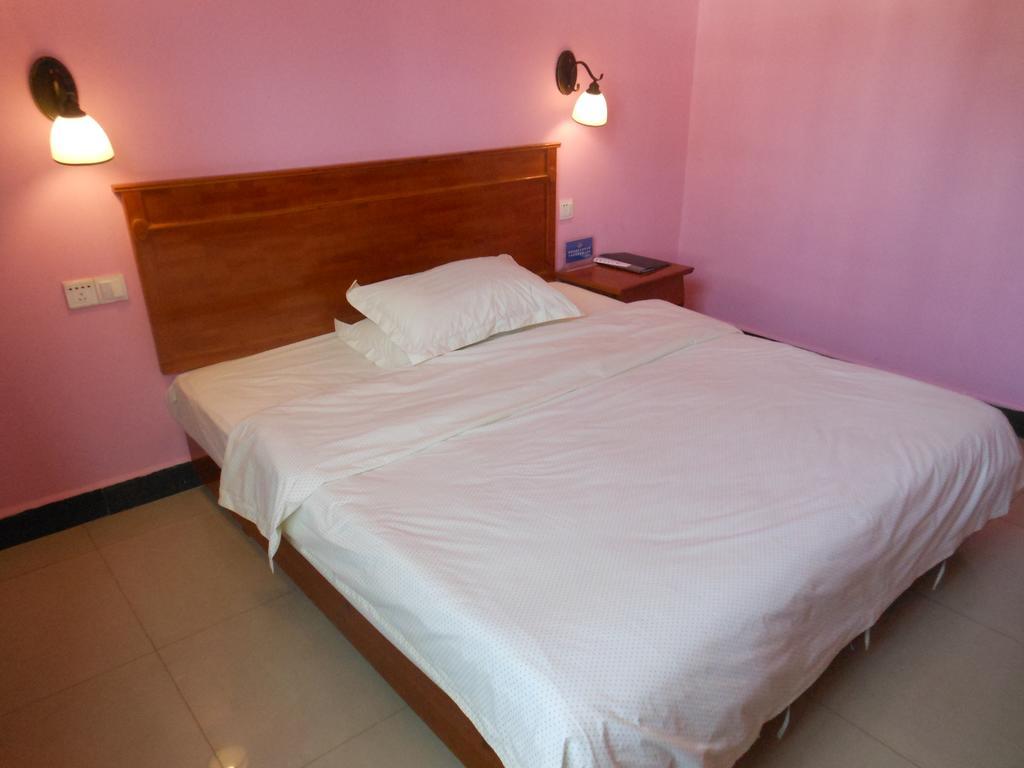 Yangshuo Travellers Land Youth Hostel Экстерьер фото