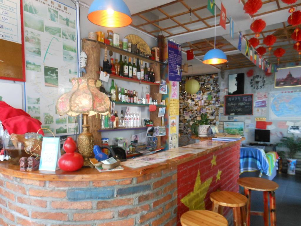 Yangshuo Travellers Land Youth Hostel Экстерьер фото