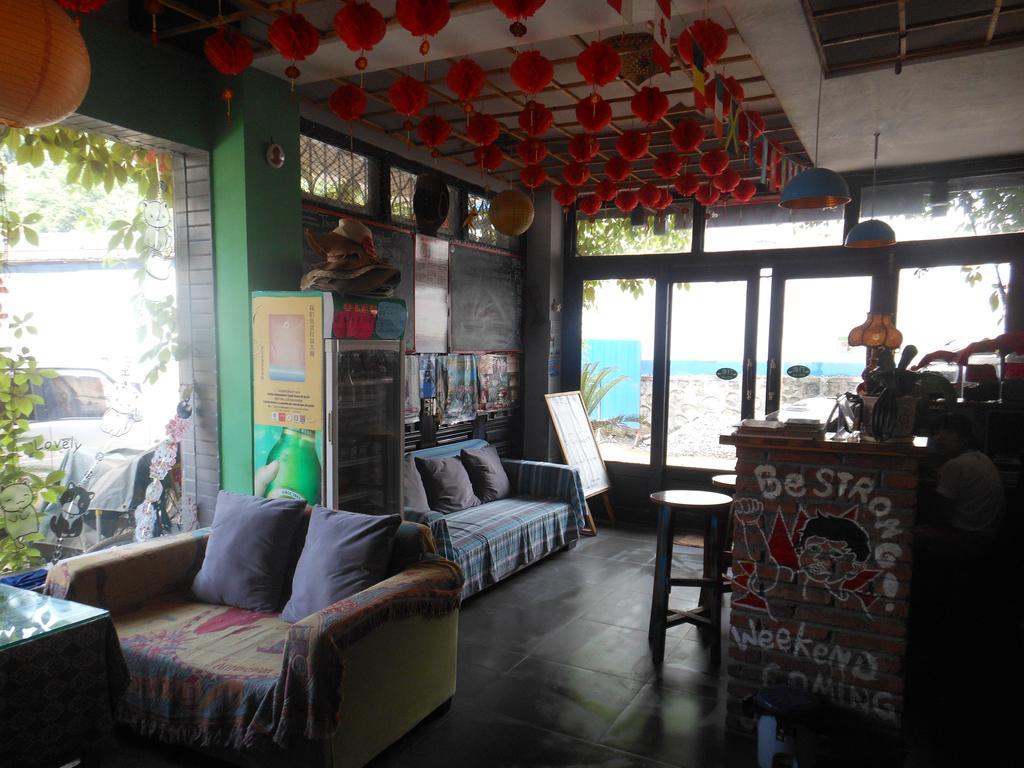 Yangshuo Travellers Land Youth Hostel Экстерьер фото