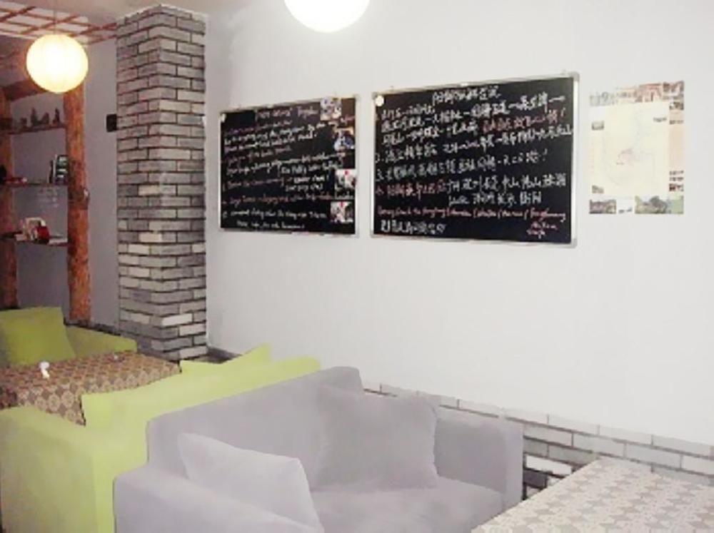 Yangshuo Travellers Land Youth Hostel Экстерьер фото