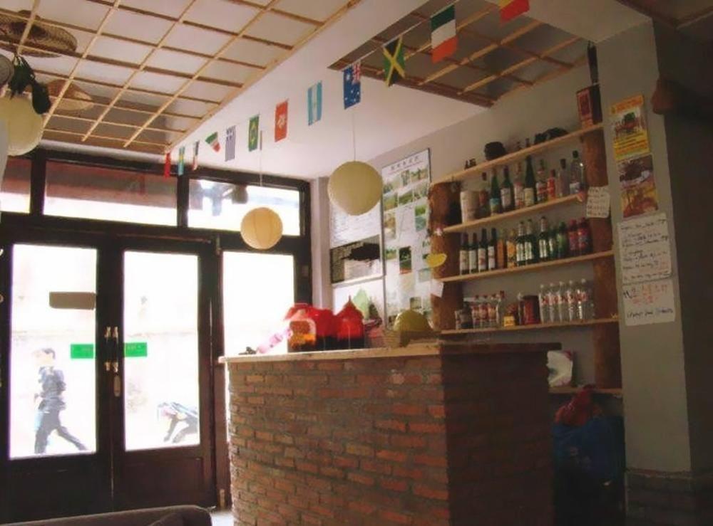 Yangshuo Travellers Land Youth Hostel Экстерьер фото