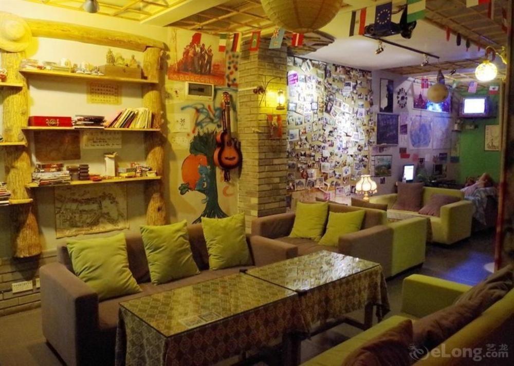 Yangshuo Travellers Land Youth Hostel Экстерьер фото