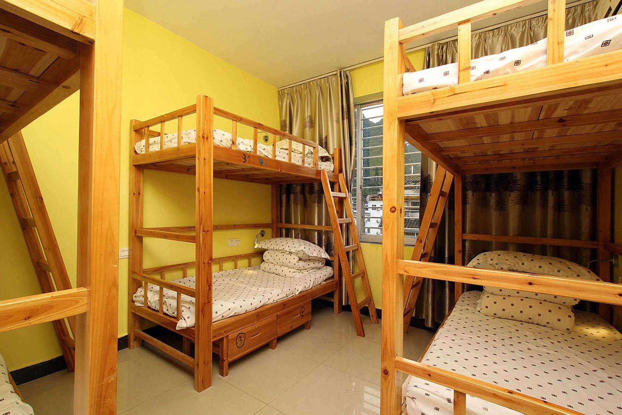 Yangshuo Travellers Land Youth Hostel Экстерьер фото