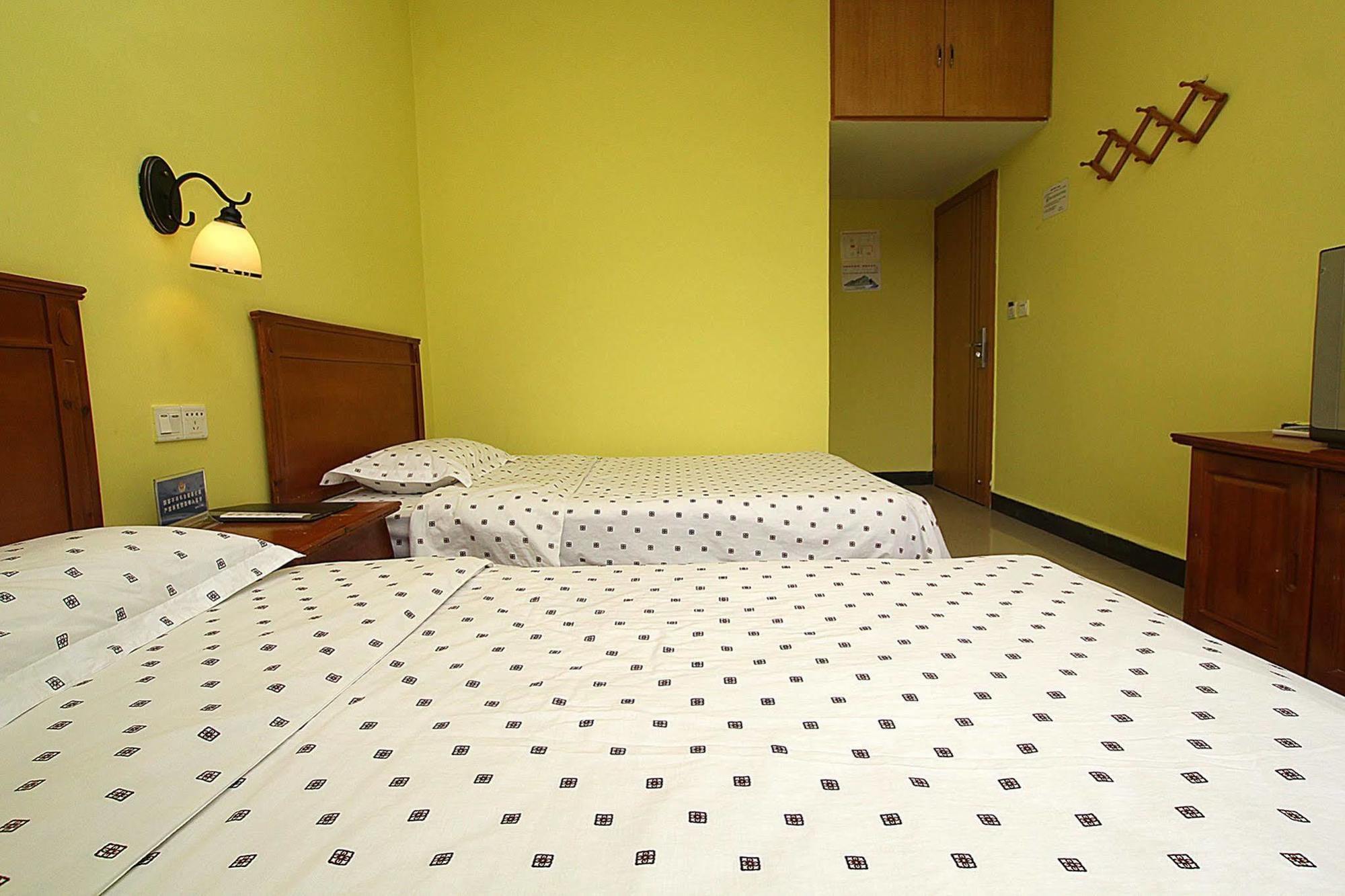 Yangshuo Travellers Land Youth Hostel Экстерьер фото